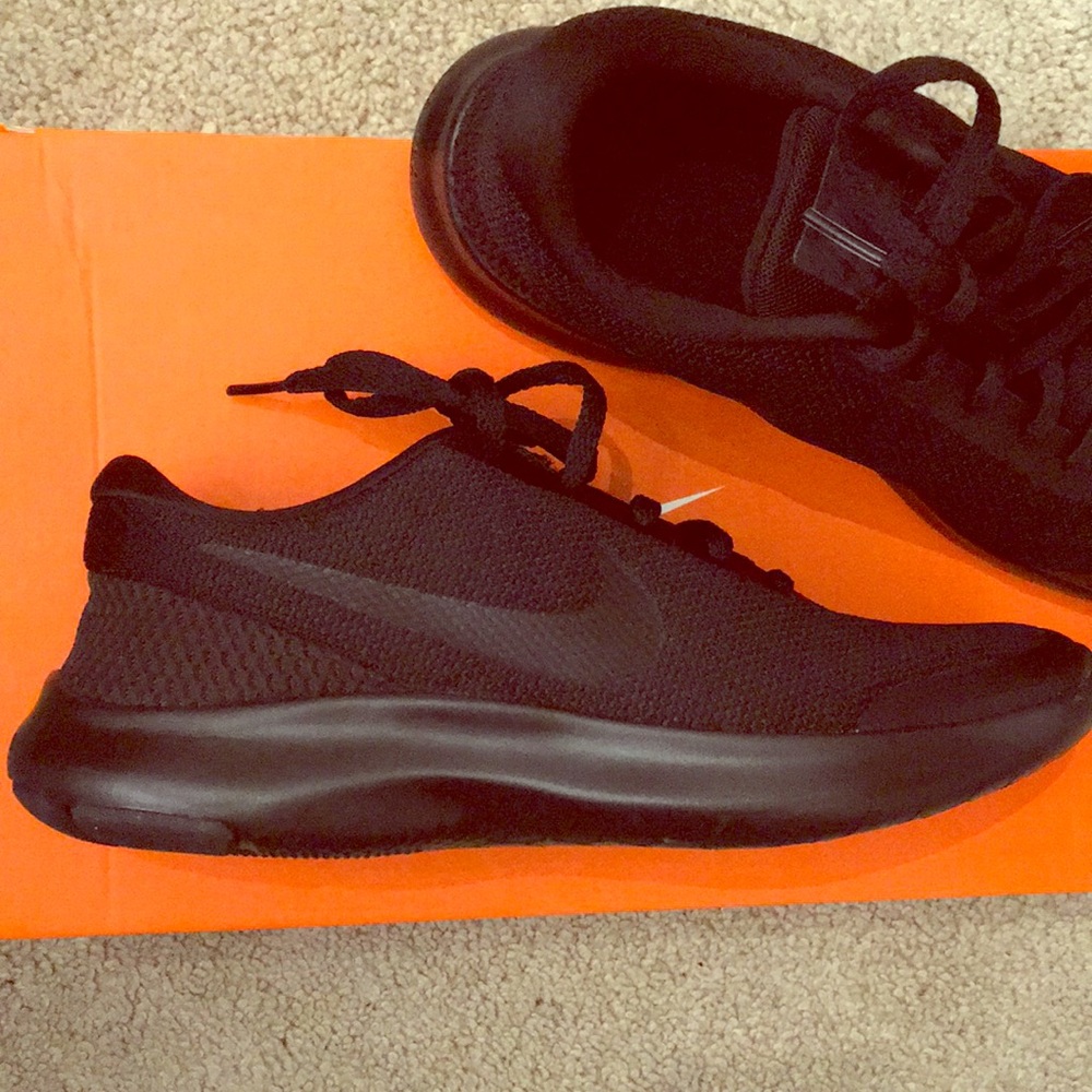 New with box! Nike Flex Run 7